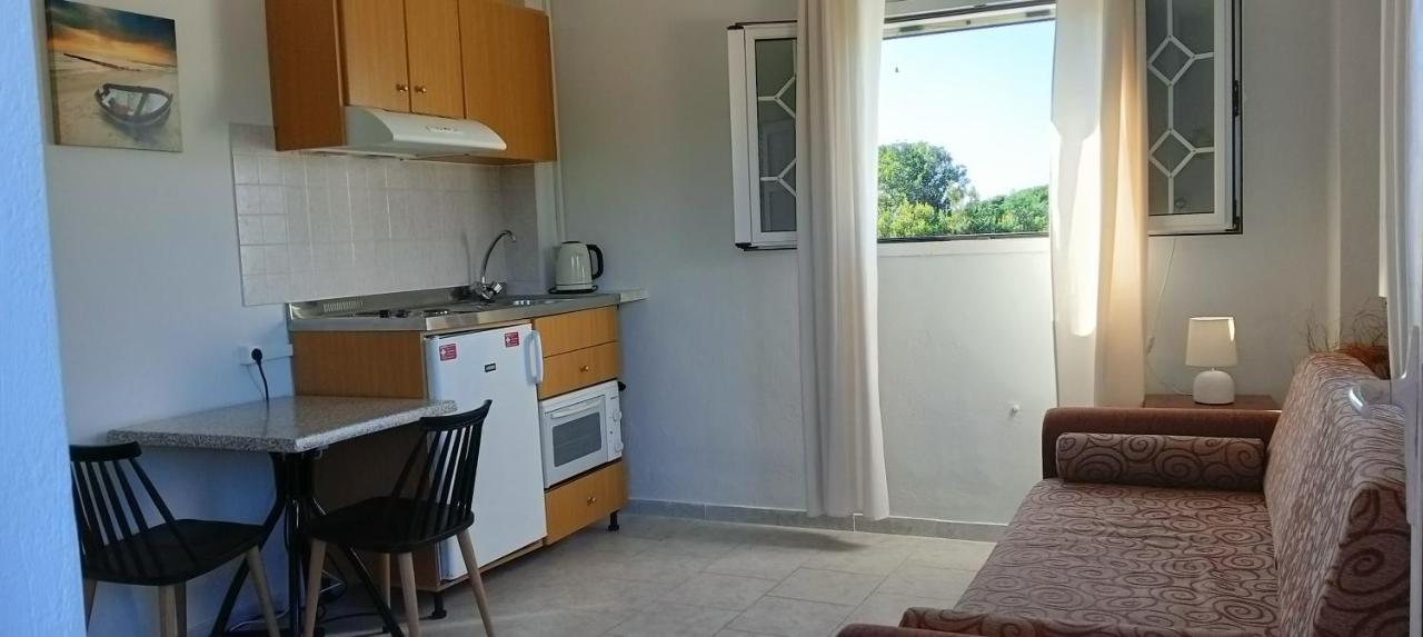 Alonaki Bay Apartment Halikounas Exterior foto