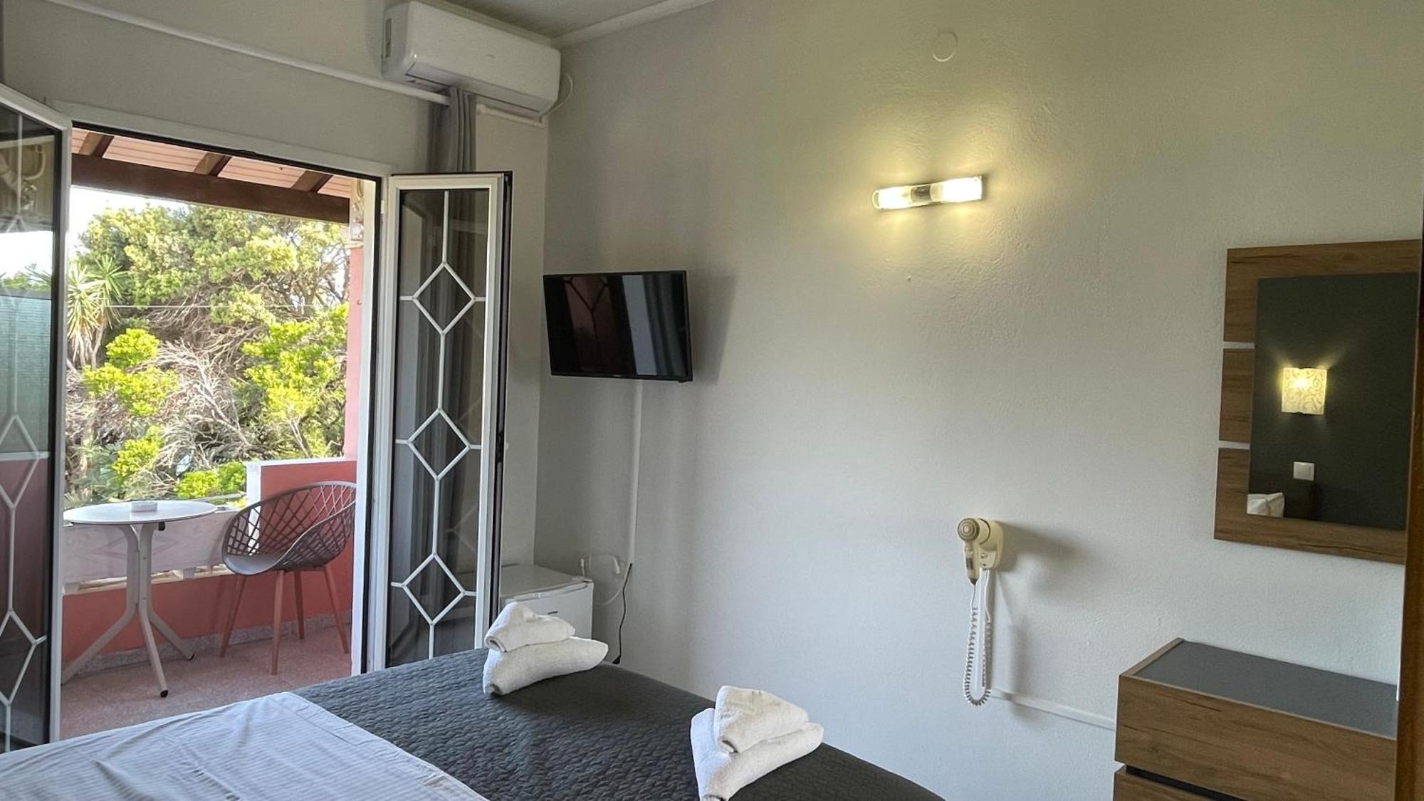 Alonaki Bay Apartment Halikounas Exterior foto